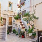 Scopri Polignano a Mare: Gioielli Nascosti e Panorami Mozzafiato!