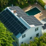 Come il fotovoltaico sta cambiando l’industria del turismo?